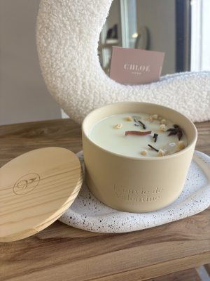 Alternative view of Bougie lila lou