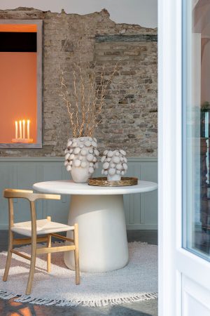 Alternative view of Table A Manger