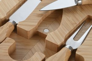 Alternative view of PLANCHE DÉCOUPER SET 4 BAMBOU 41X18,3X2 FROMAGE