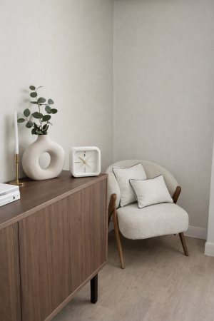 Horloge en marbre blanc