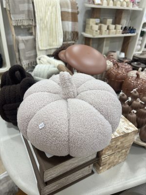 Alternative view of Coussin citrouille beige rosé