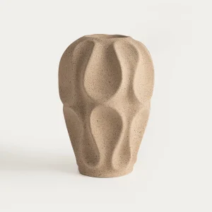 Vase  beige avec décorations en céramique | 17x24 cm