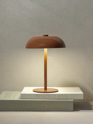 Lampe de table métal couleur caramel | 15,5 x 15,5 x 20,5 cm